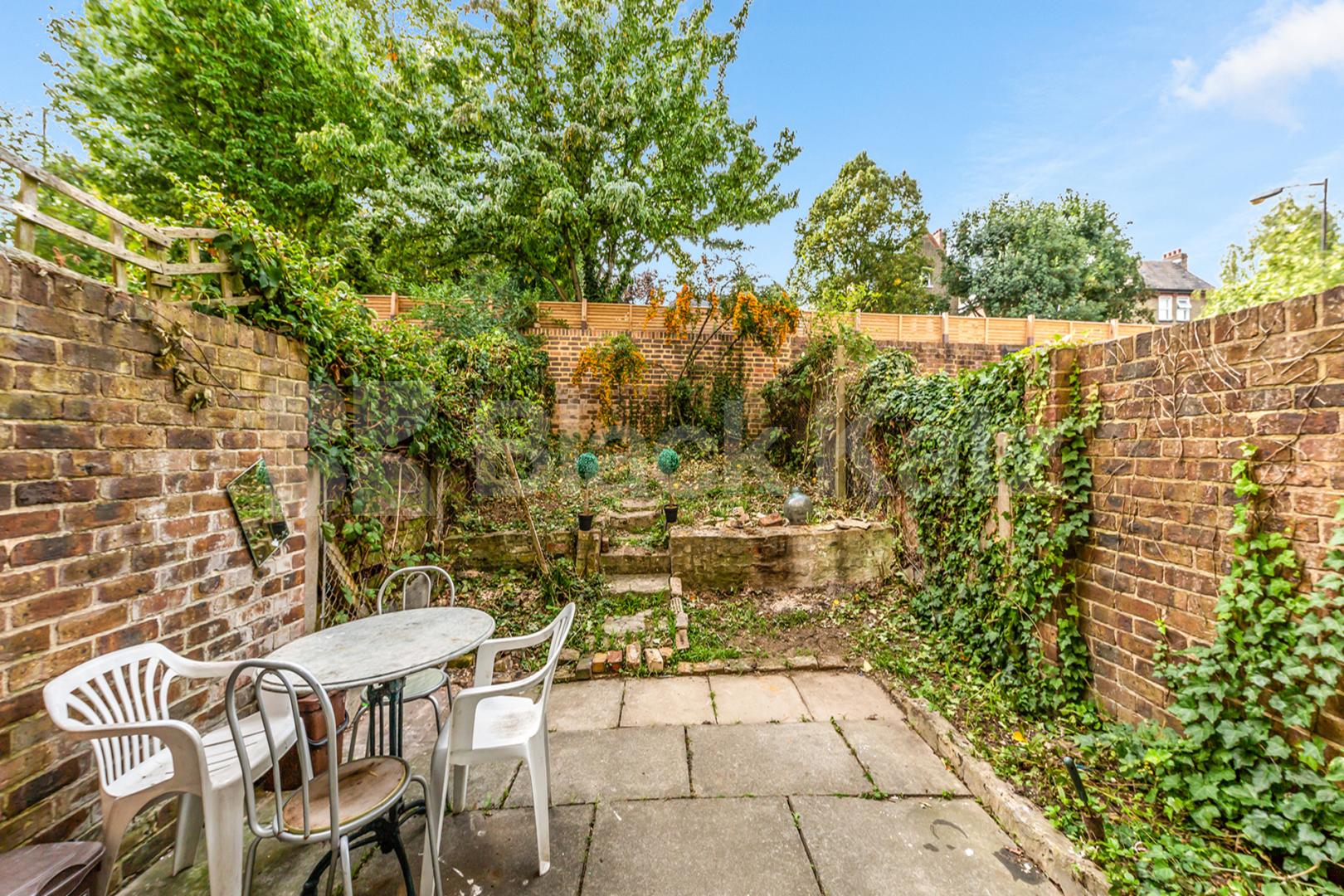 4 bedroom town house with garden close to Tufnell park Station  Penderyn Way, Tufnell park